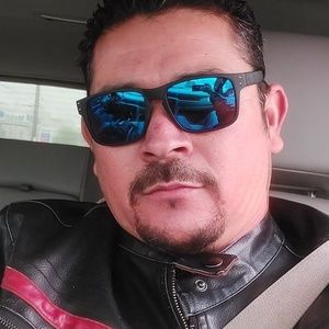 Meet your Posher, Misael